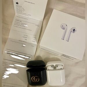 Apple AirPods with box SHIPS FAST